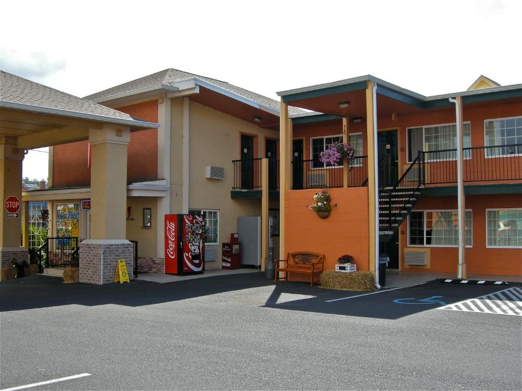 Americas Best Value Inn - Pendleton Exterior photo